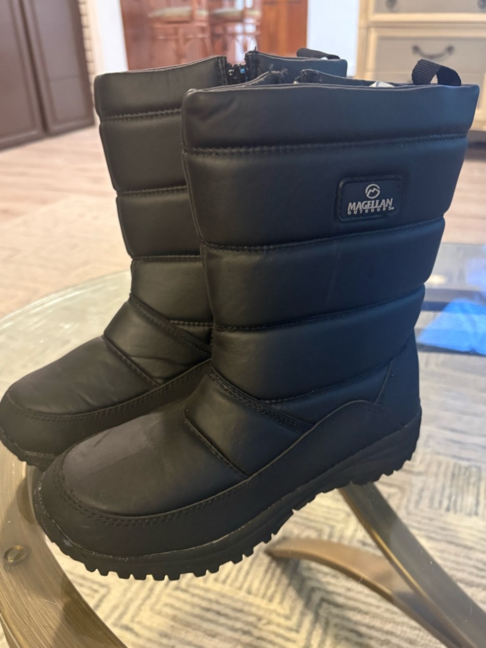 MAGELLAN OUTDOORS  Black Puffer winter Snow Boots EUC men’s 5/women’s 6D